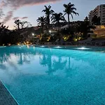 Breathtaking Oceanfront Living, Sunset Facing 3-bedroom Flat In Acqua Residences
