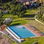 Breathtaking Oceanfront Living, Sunset Facing 3-bedroom Flat In Acqua Residences Appartamento *