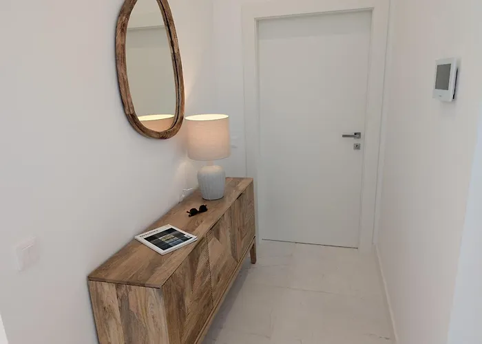 アパート Breathtaking Oceanfront Living, Sunset Facing 3-bedroom Flat In Acqua Residences フンシャル