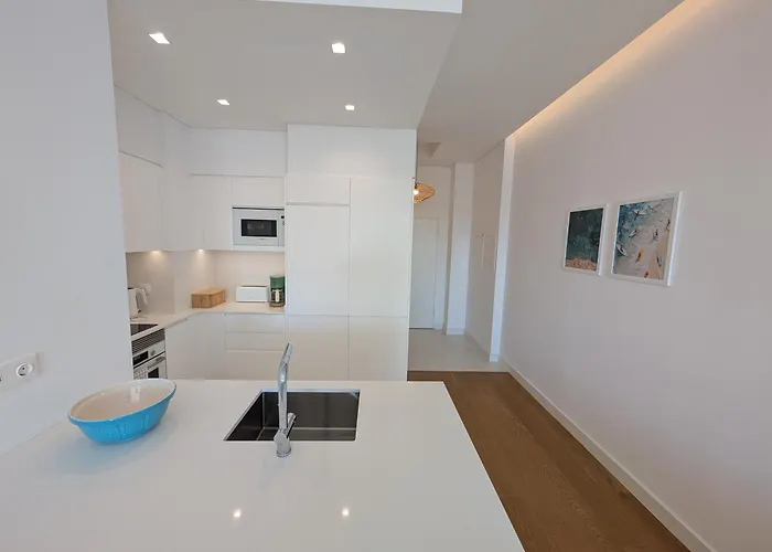 Breathtaking Oceanfront Living, Sunset Facing 3-bedroom Flat In Acqua Residences アパート フンシャル