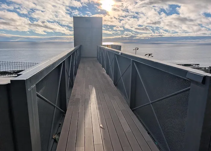 アパート Breathtaking Oceanfront Living, Sunset Facing 3-bedroom Flat In Acqua Residences