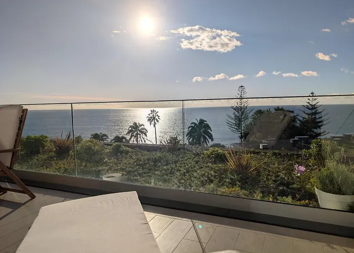 Breathtaking Oceanfront Living, Sunset Facing 3-bedroom Flat In Acqua Residences * フンシャル