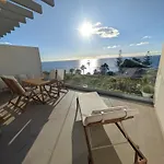 Breathtaking Oceanfront Living, Sunset Facing 3-bedroom Flat In Acqua Residences Apartment Funchal (Madeira)