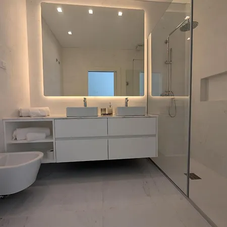Apartament Breathtaking Oceanfront Living, Sunset Facing 3-bedroom Flat In Acqua Residences Funchal (Madeira)