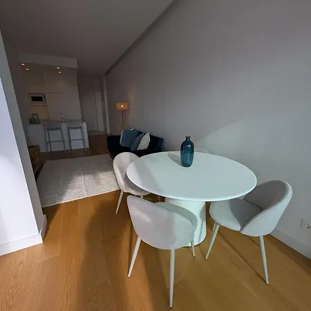 Breathtaking Oceanfront Living, Sunset Facing 3-bedroom Flat In Acqua Residences Funchal (Madeira)