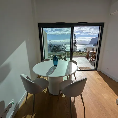 Breathtaking Oceanfront Living, Sunset Facing 3-bedroom Flat In Acqua Residences *