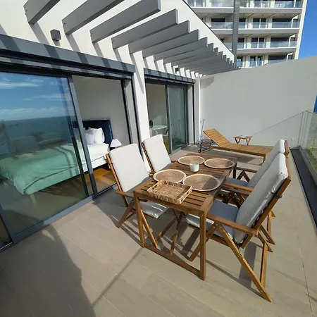 Breathtaking Oceanfront Living, Sunset Facing 3-bedroom Flat In Acqua Residences Apartament Funchal (Madeira)