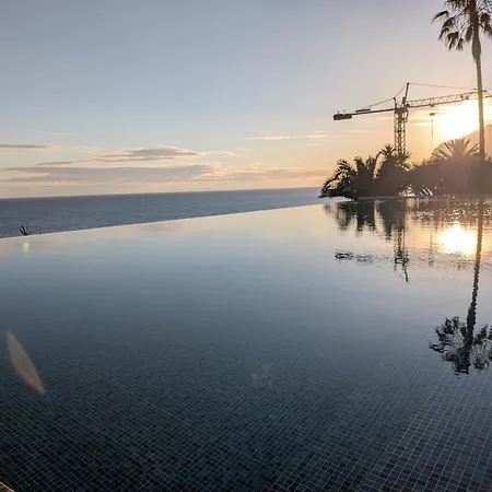 Breathtaking Oceanfront Living, Sunset Facing 3-bedroom Flat In Acqua Residences