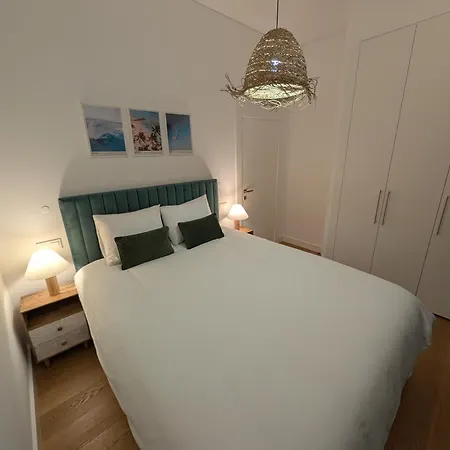 Breathtaking Oceanfront Living, Sunset Facing 3-bedroom Flat In Acqua Residences