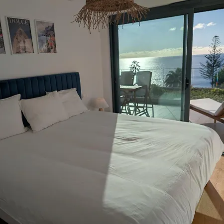 Breathtaking Oceanfront Living, Sunset Facing 3-bedroom Flat In Acqua Residences *