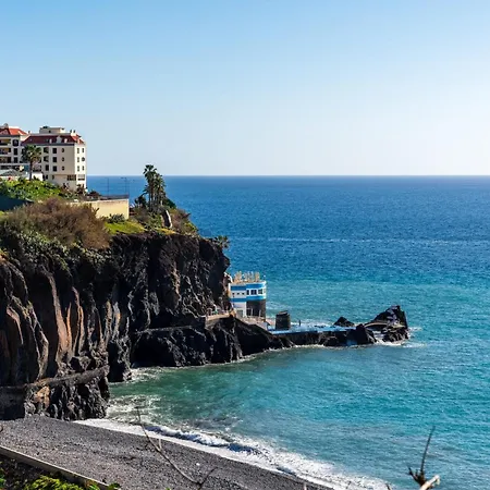 Διαμέρισμα Breathtaking Oceanfront Living, Sunset Facing 3-bedroom Flat In Acqua Residences Φουνκάλ