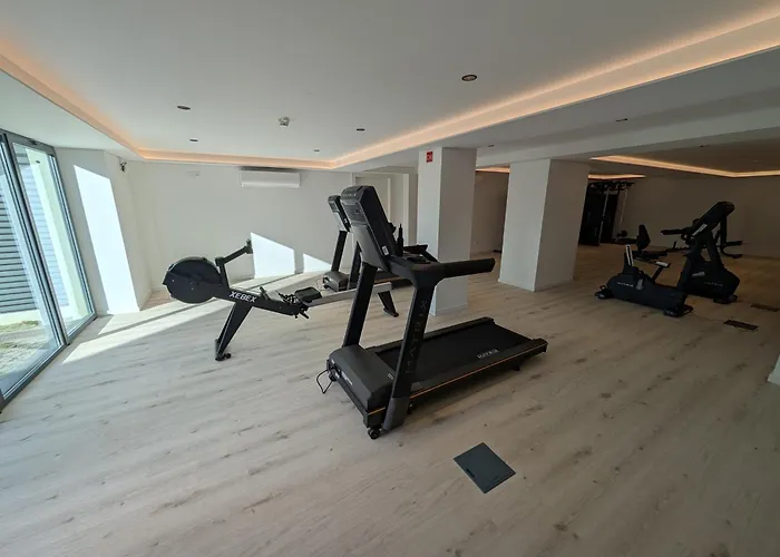 Breathtaking Oceanfront Living, Sunset Facing 3-bedroom Flat In Acqua Residences 公寓 丰沙尔