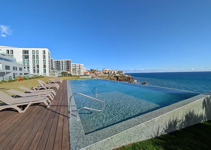 Breathtaking Oceanfront Living, Sunset Facing 3-bedroom Flat In Acqua Residences *