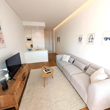 Breathtaking Oceanfront Living, Sunset Facing 3-bedroom Flat In Acqua Residences